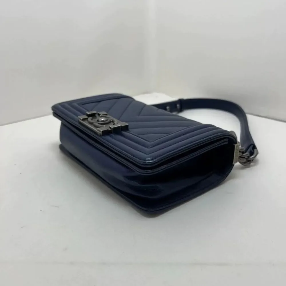 CHANEL brand color